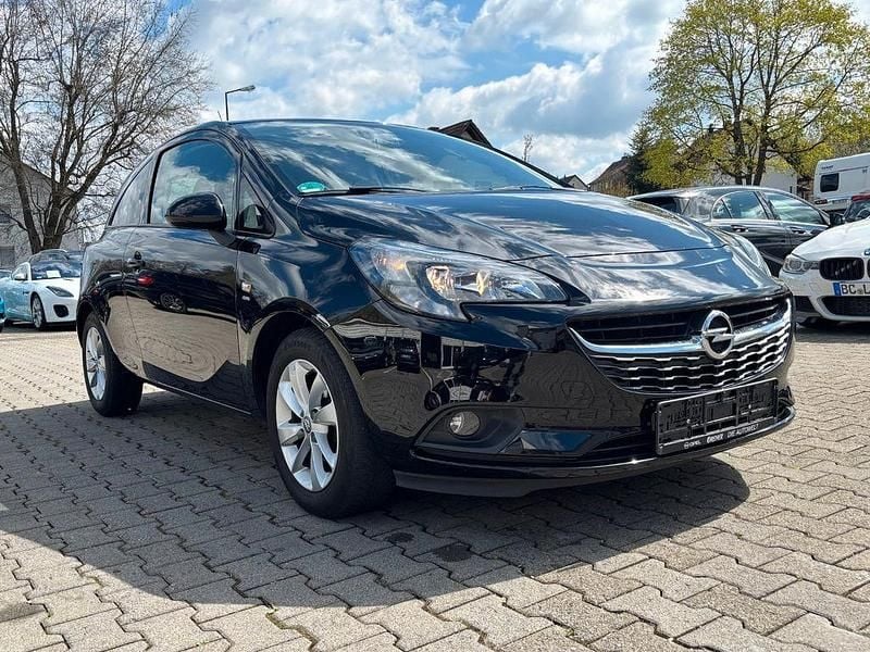 Second-hand Opel Corsa Active 69 CP (50 kW) 2017 Negru Hatchback