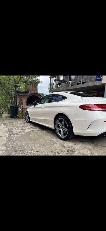 Gebraucht Mercedes C200 AMG 184 PS (135 kW) 2016 Weiß Coupé