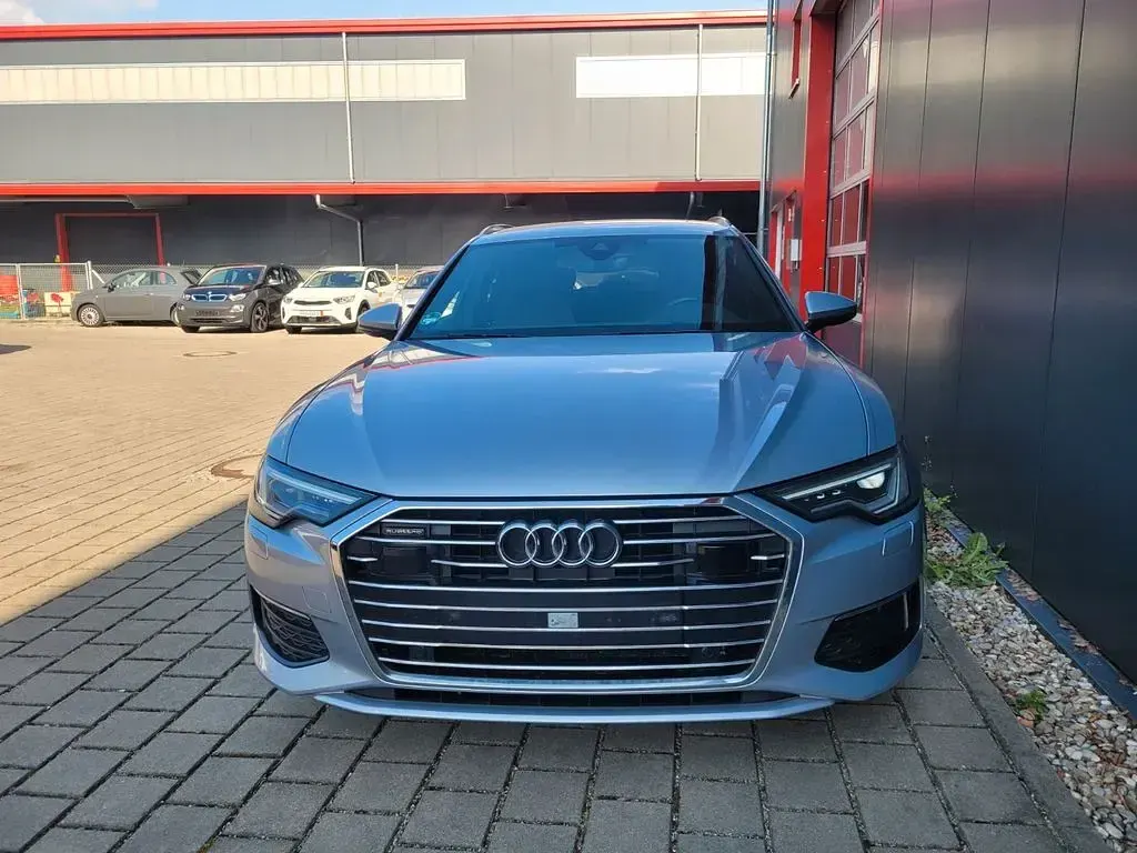 Gebraucht Audi A6 Design 204 PS (150 kW) 2022 Silber Kombi