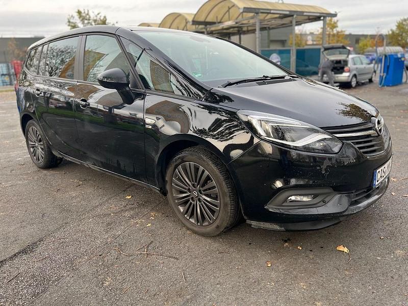 Schwarz Gebraucht 2019 Opel Zafira Tourer Van / Kleinbus | 5.399 € (Fairer Preis) - Bild 1/4