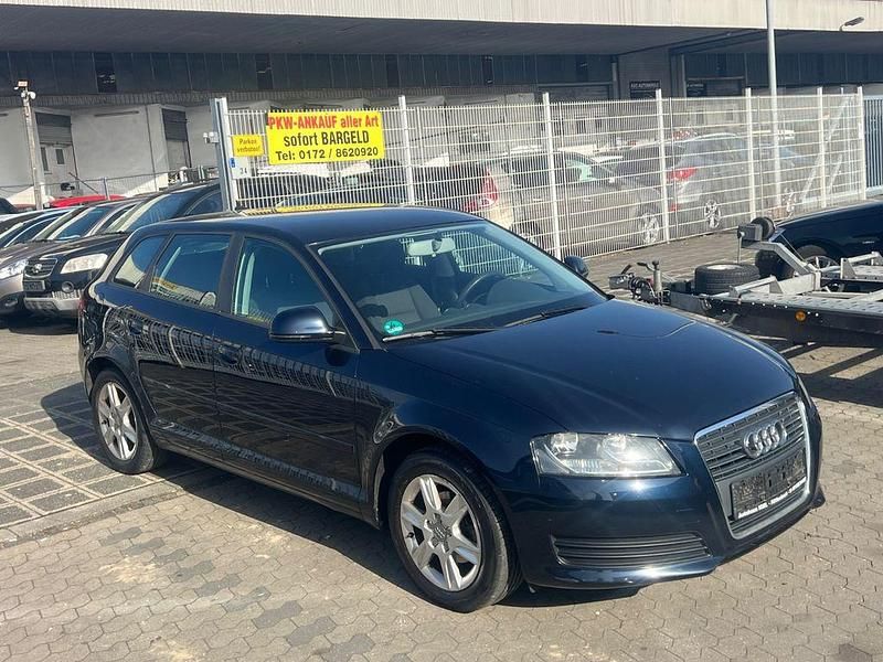 Gebraucht Audi A3 Ambiente 105 PS (77 kW) 2009 Blau Kleinwagen
