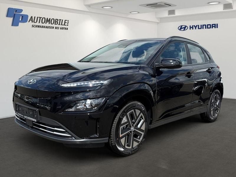 Schwarz Gebraucht 2023 Hyundai Kona Select SUV | 23.989 € (Fairer Preis) - Bild 1/4