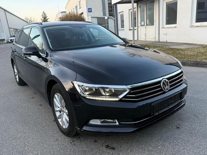 Second-hand VW Passat 150 CP (110 kW) 2018 Negru Break