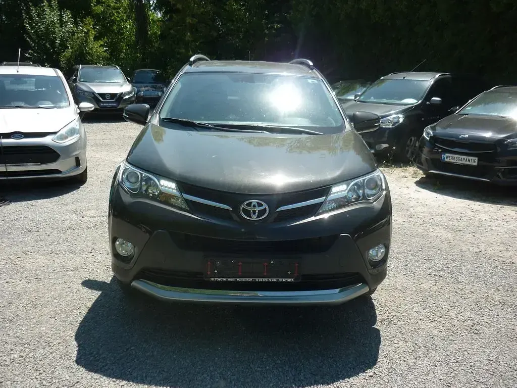 Gebraucht Toyota RAV4 Edition 152 PS (111 kW) 2015 Braun SUV