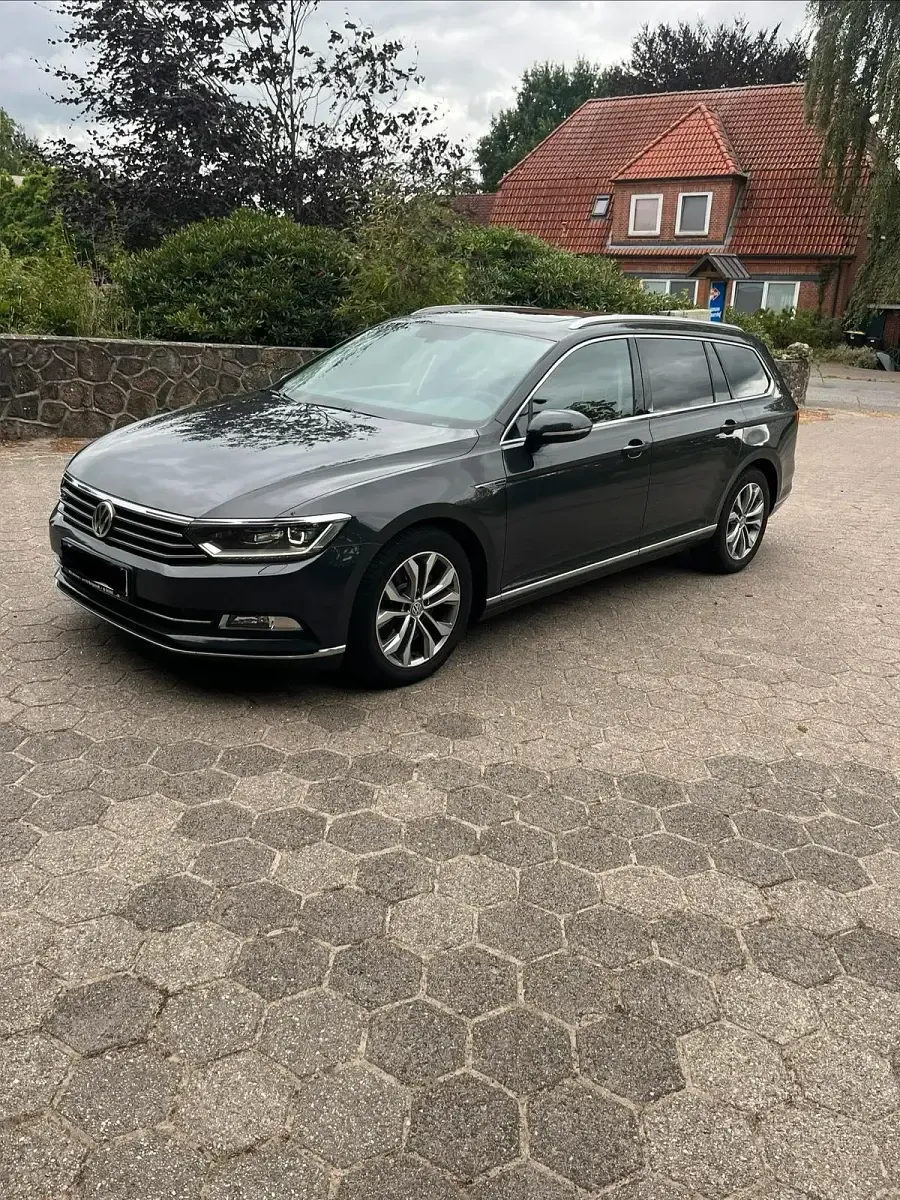 Gebraucht VW Passat 239 PS (175 kW) 2015 Grau Kombi