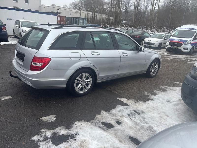 Gebraucht Mercedes C200 136 PS (100 kW) 2012 Silber Kombi