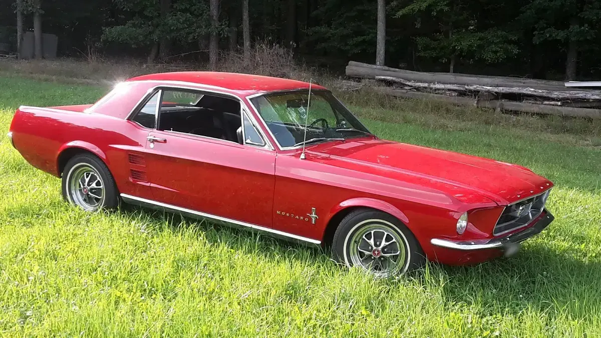 Gebraucht Ford V8 195 PS (143 kW) 1967 Rot Coupé