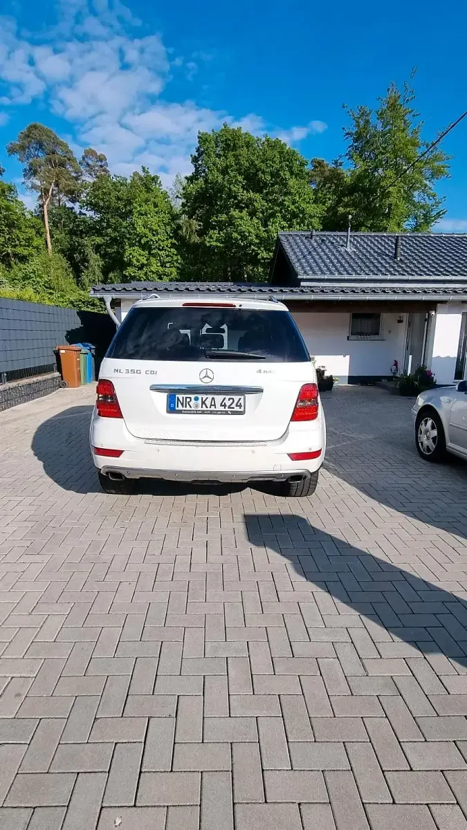 Gebraucht Mercedes ML350 231 PS (169 kW) 2010 Weiß SUV