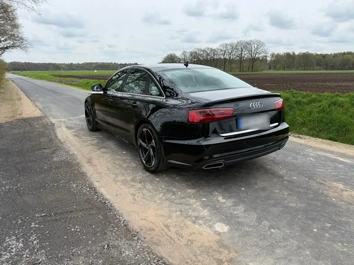 Gebraucht Audi A6 Premium 218 PS (160 kW) 2017 Schwarz Limousine