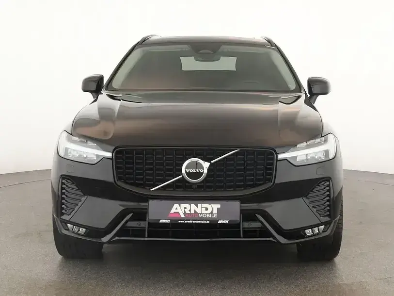 Gebraucht Volvo XC60 Plus 197 PS (144 kW) 2023 Onyx black SUV