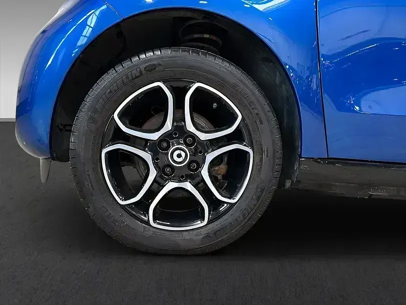 Gebraucht Smart ForFour Prime 90 PS (66 kW) 2019 Blau Kleinwagen