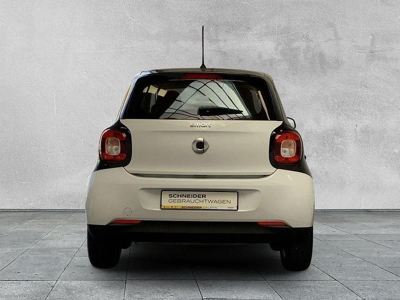 Usata Smart ForFour Basis 71 CV (52 kW) 2016 Bianco Utilitaria