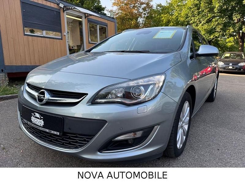 Silber Gebraucht 2015 Opel Astra Exklusiv Kombi | 5.390 € (Guter Preis) - Bild 1/4