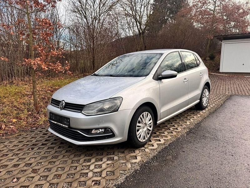 Silber Gebraucht 2016 VW Polo Comfortline Limousine | 4.800 € (Superpreis) - Bild 1/4