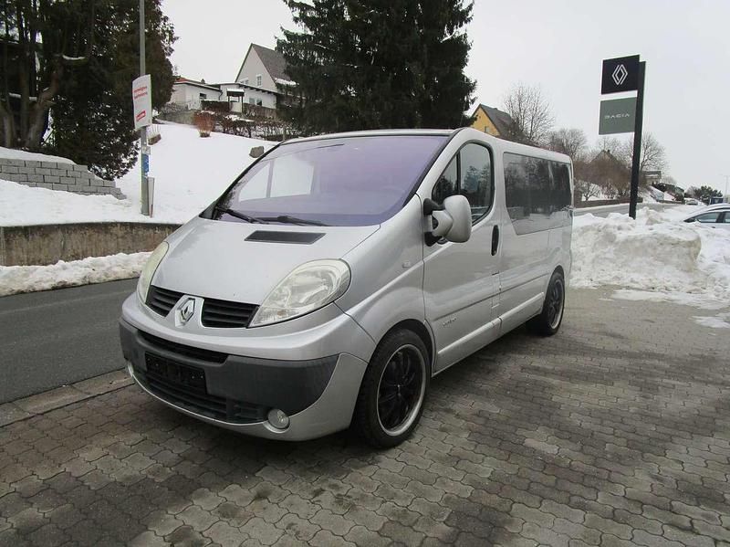 Grau star Gebraucht 2008 Renault Trafic Privilege Van / Kleinbus | 5.200 € (Superpreis) - Bild 1/4