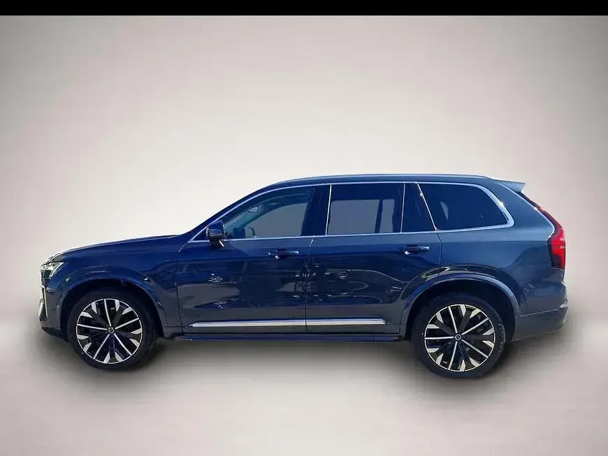 Gebraucht Volvo XC90 Plus 250 PS (183 kW) 2025 Manufacturer SUV