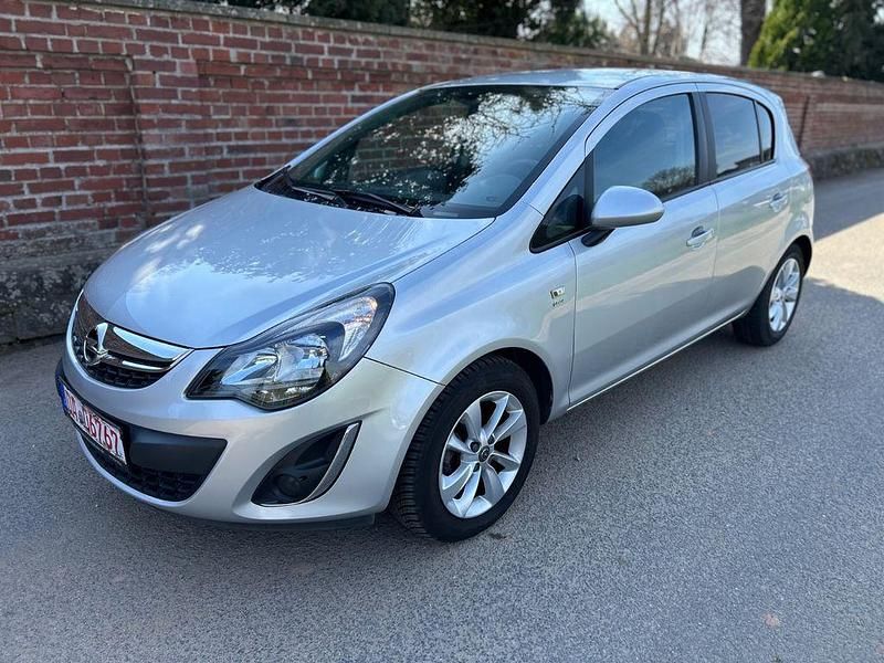 Gebraucht Opel Corsa Energy 101 PS (74 kW) 2014 Silber Kleinwagen