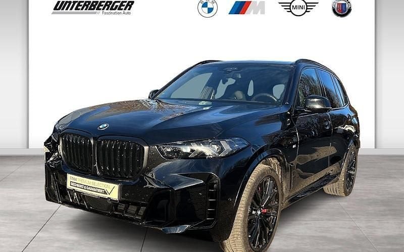 Schwarz Gebraucht 2025 BMW X5 Comfort Edition SUV | 93.890 € (Superpreis) - Bild 1/4