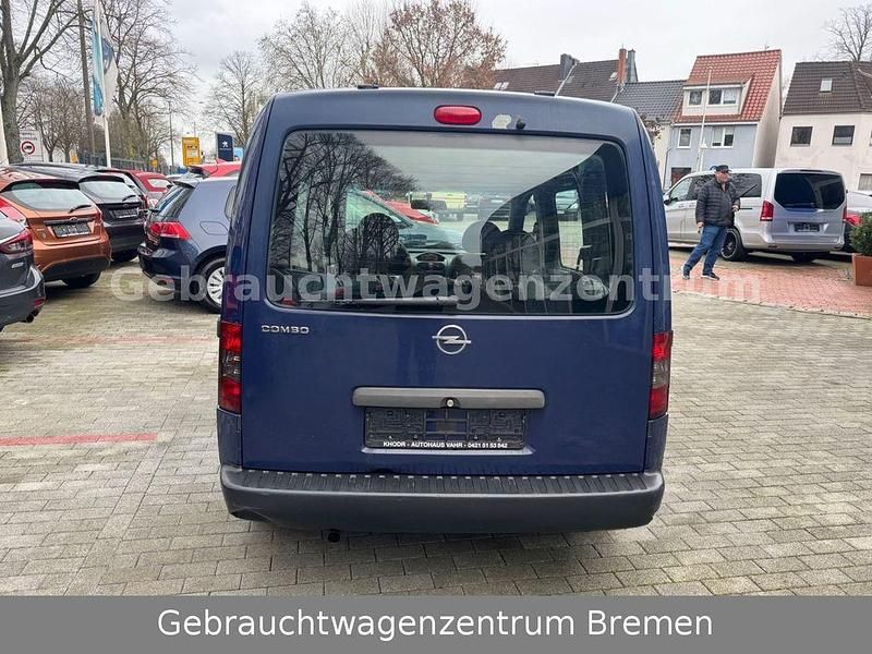 Gebraucht Opel Combo 90 PS (66 kW) 2008 Blau Van / Kleinbus