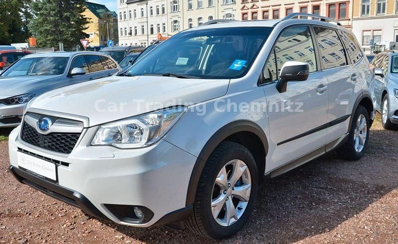 Weiß Gebraucht 2014 Subaru Forester Exclusive+ SUV | 10.999 € (Fairer Preis) - Bild 1/4