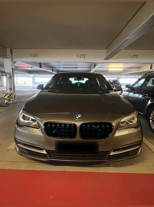Gebraucht BMW 525 218 PS (160 kW) 2015 Grau Kombi