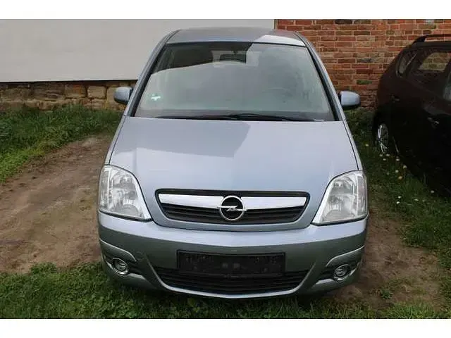 Gebraucht Opel Meriva Cosmo 125 PS (91 kW) 2006 Lichtsilber m2 Van / Kleinbus