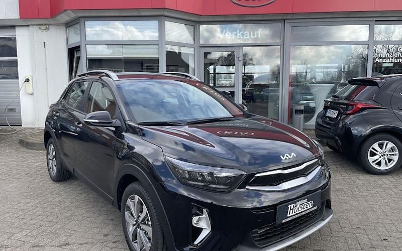 Neu Kia Stonic Vision 101 PS (74 kW) 2025 Schwarz SUV