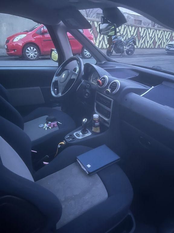 Gebraucht Peugeot 1007 Premium 73 PS (53 kW) 2006 Schwarz Van / Kleinbus