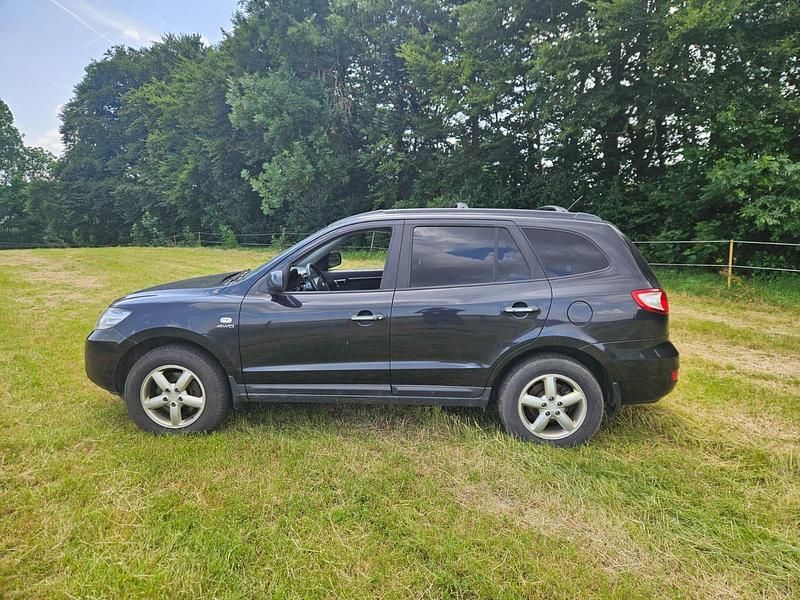 Schwarz Gebraucht 2009 Hyundai Santa Fe GLS SUV | 5.000 € (Guter Preis) - Bild 1/4