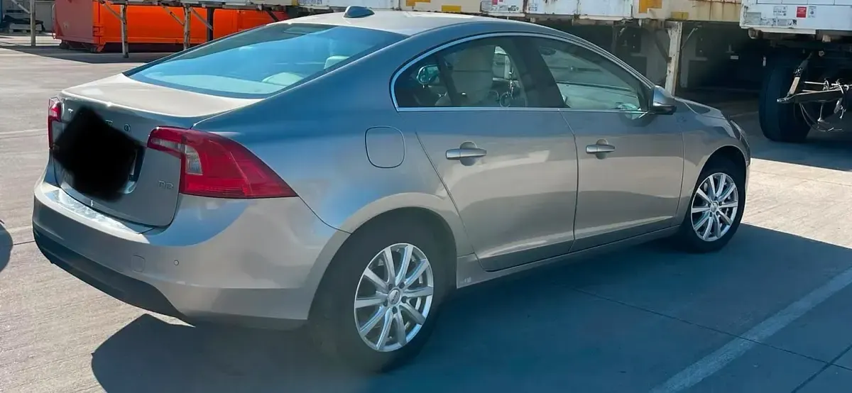 Gebraucht Volvo S60 175 PS (128 kW) 2012 Beige Limousine