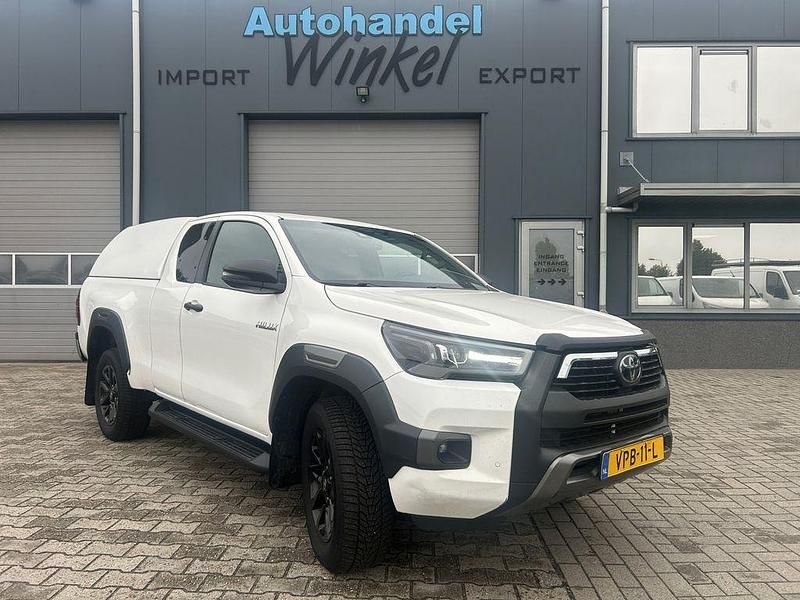 Weiß Gebraucht 2022 Toyota HiLux Abholung | 31.400 € (Fairer Preis) - Bild 1/4
