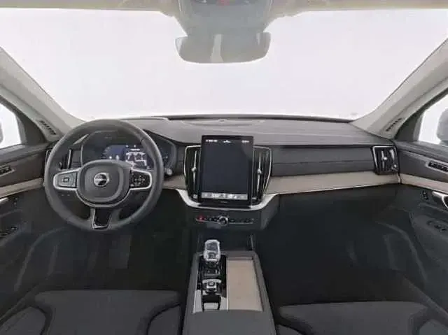 Gebraucht Volvo XC90 Plus 455 PS (334 kW) 2025 Vapour grey / metallic SUV