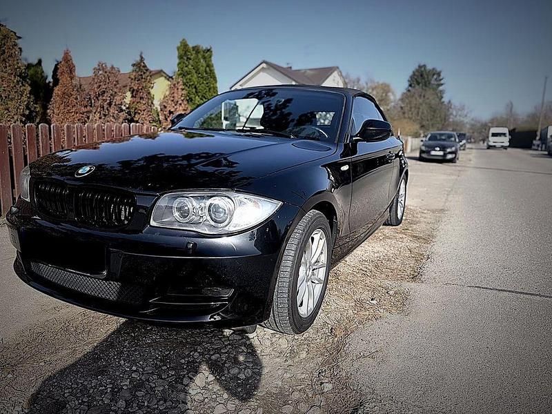 Gebraucht BMW 118 Cabriolet 143 PS (105 kW) 2011 Schwarz Cabrio