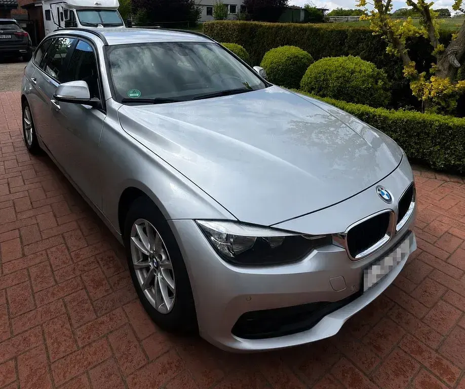 Gebraucht BMW 316 Advantage 116 PS (85 kW) 2016 Silber Kombi
