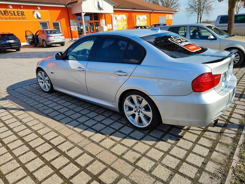 Gebraucht BMW 330 Performance 272 PS (200 kW) 2008 Silber Limousine