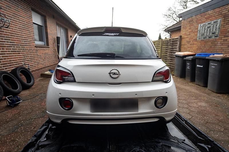 Gebraucht Opel Adam Edition 101 PS (74 kW) 2015 Weiß Kleinwagen