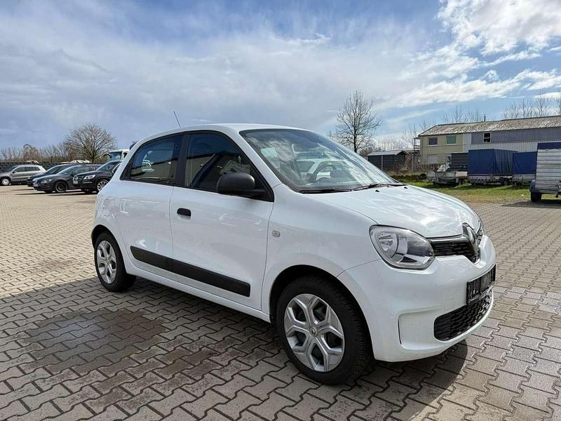 Gebraucht Renault Twingo Life 65 PS (47 kW) 2021 Crystal weiss Kleinwagen