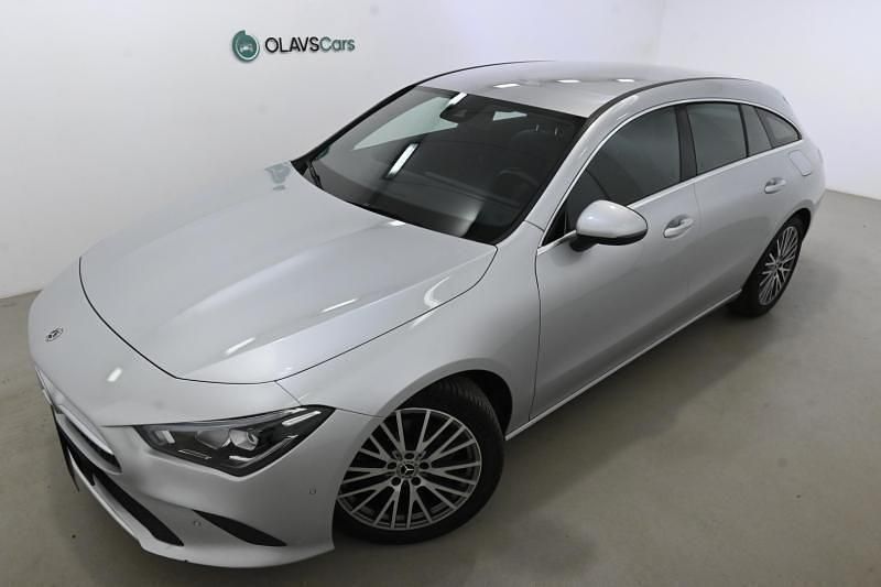 Silber Gebraucht 2021 Mercedes CLA180 Shooting Brake Progressive Kombi | 15.972 € (Guter Preis) - Bild 1/4