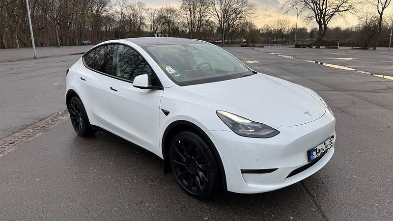 Gebraucht Tesla Model Y Long Range AWD 378 kW (514 PS) 2022 Weiß SUV