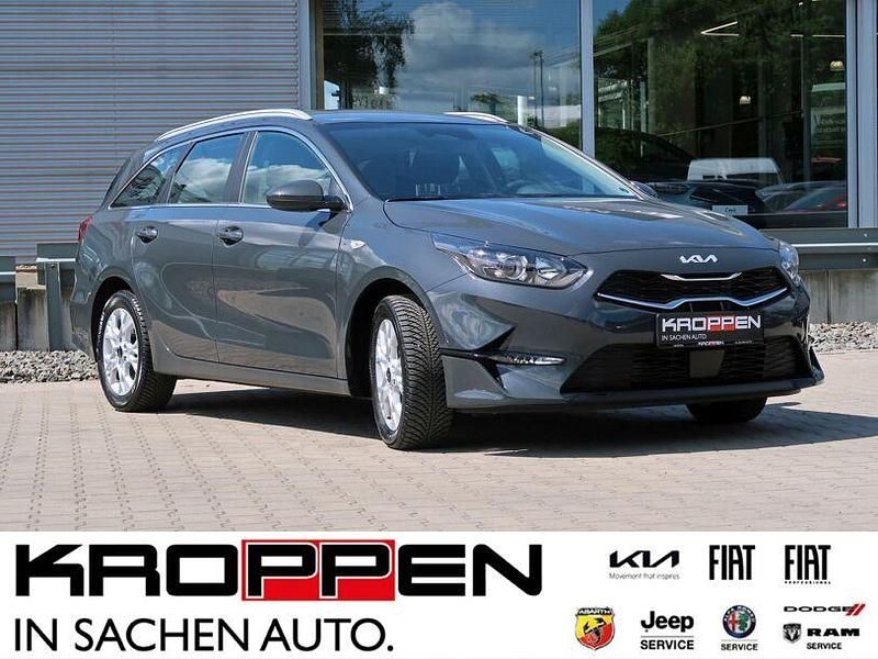 Grau Gebraucht 2024 Kia Ceed | 24.990 € (Fairer Preis) - Bild 1/4