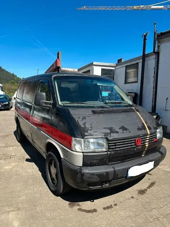 Usado VW Transporter 88 HP (64 kW) 2000 Preto Van