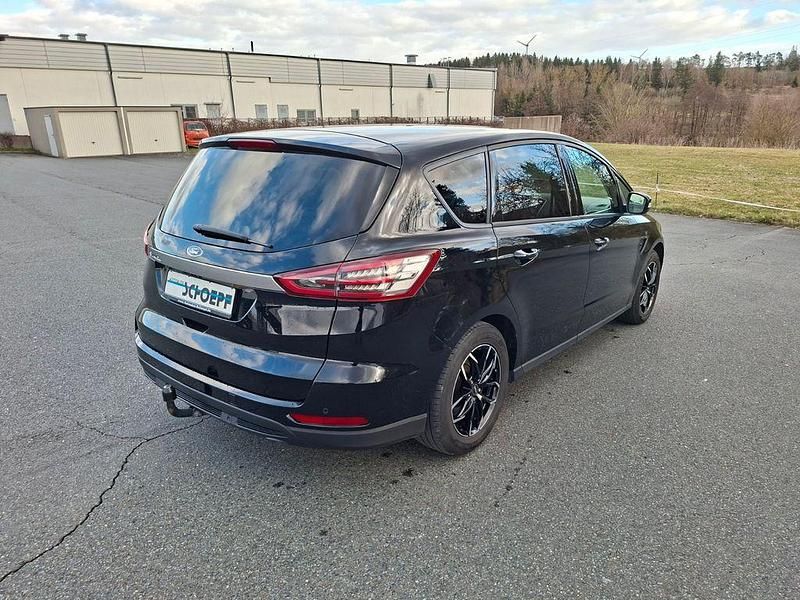 Gebraucht Ford S-MAX Trend 160 PS (117 kW) 2016 Schwarz Van / Kleinbus