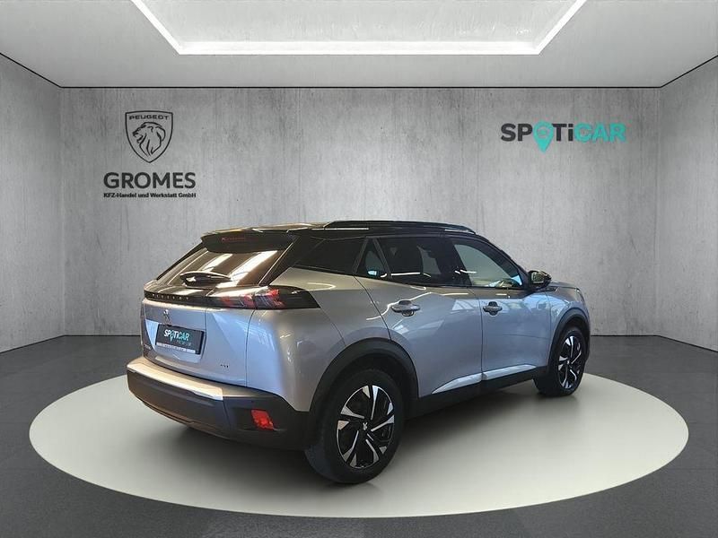 Gebraucht Peugeot e-2008 GT 100 kW (136 PS) 2022 Gris artense (metallic) SUV