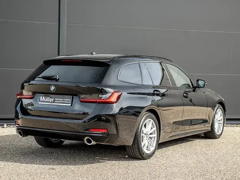 Gebraucht BMW 320 Shadowline 190 PS (139 kW) 2023 Schwarz Kombi