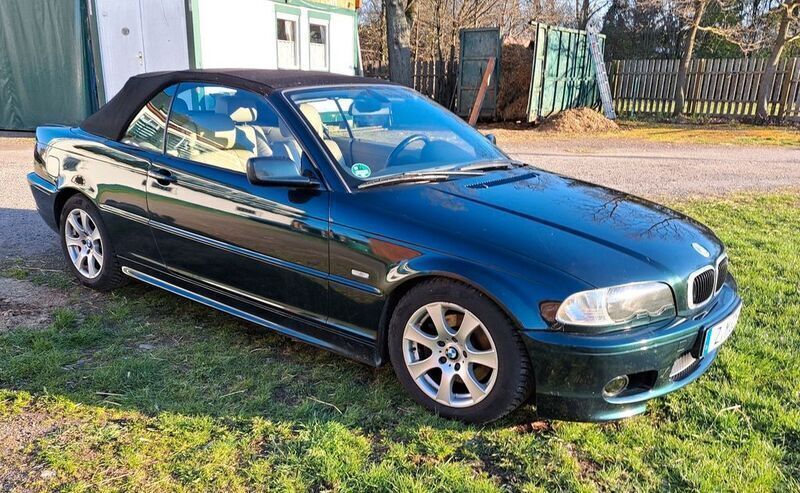 Grün Gebraucht 2001 BMW 325 Cabriolet Performance Cabrio | 6.400 € (Fairer Preis) - Bild 1/4