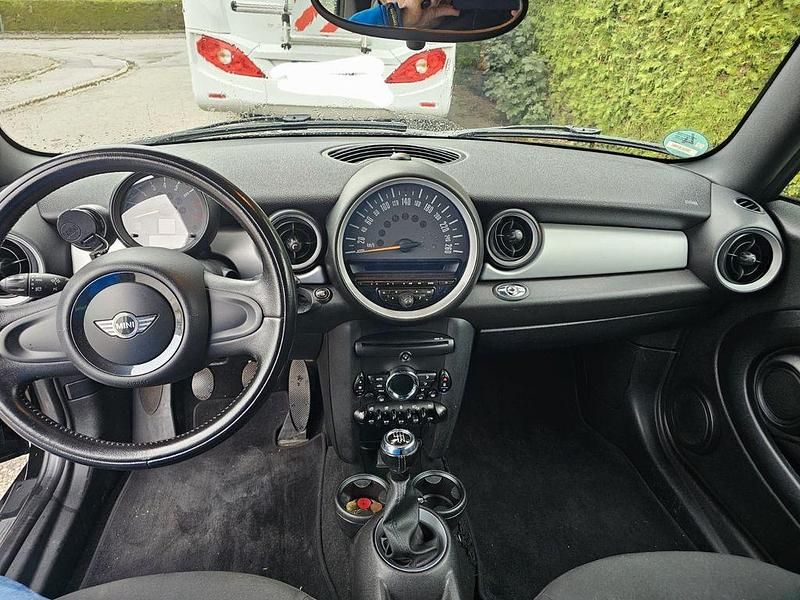 Schwarz Gebraucht 2016 Mini Cooper Kleinwagen | 14.000 € (Etwas zu teuer) - Bild 1/4