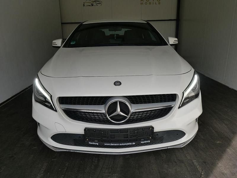 Gebraucht Mercedes CLA180 122 PS (89 kW) 2016 Weiß Limousine