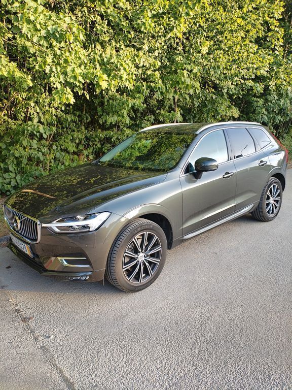 Grau Gebraucht 2019 Volvo XC60 Momentum SUV | 22.999 € - Bild 1/4