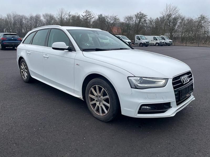 Gebraucht Audi A4 S-Line 150 PS (110 kW) 2015 Weiß Limousine