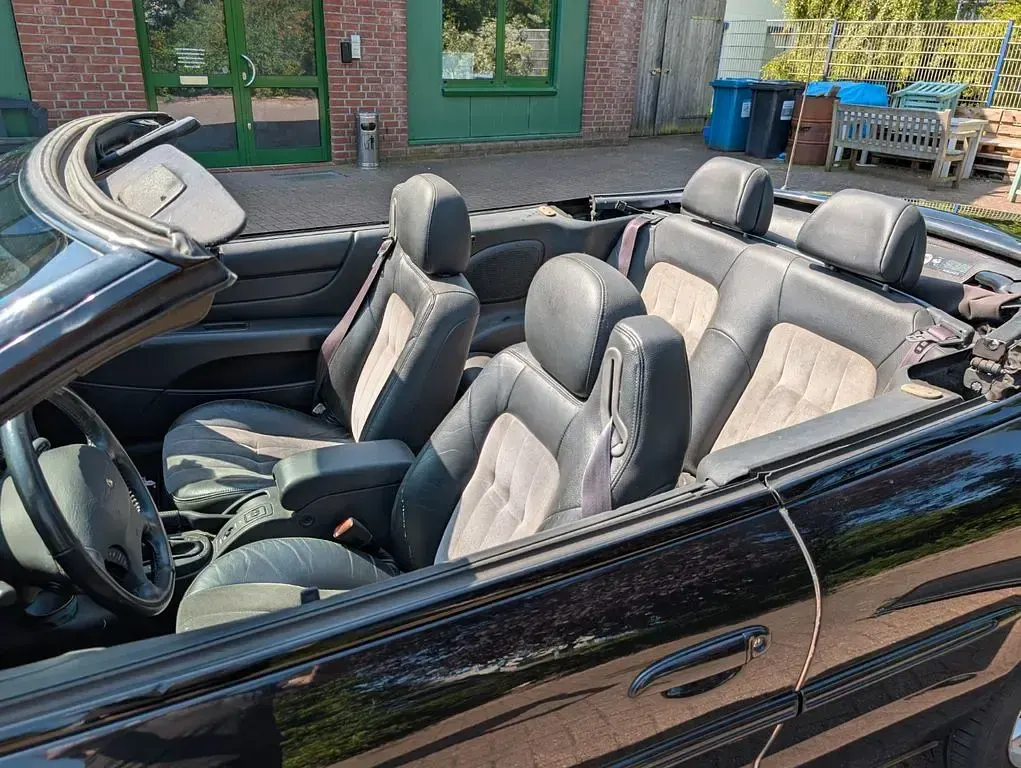 Gebraucht Chrysler Sebring Cabriolet Limited 203 PS (149 kW) 2005 Schwarz Cabrio